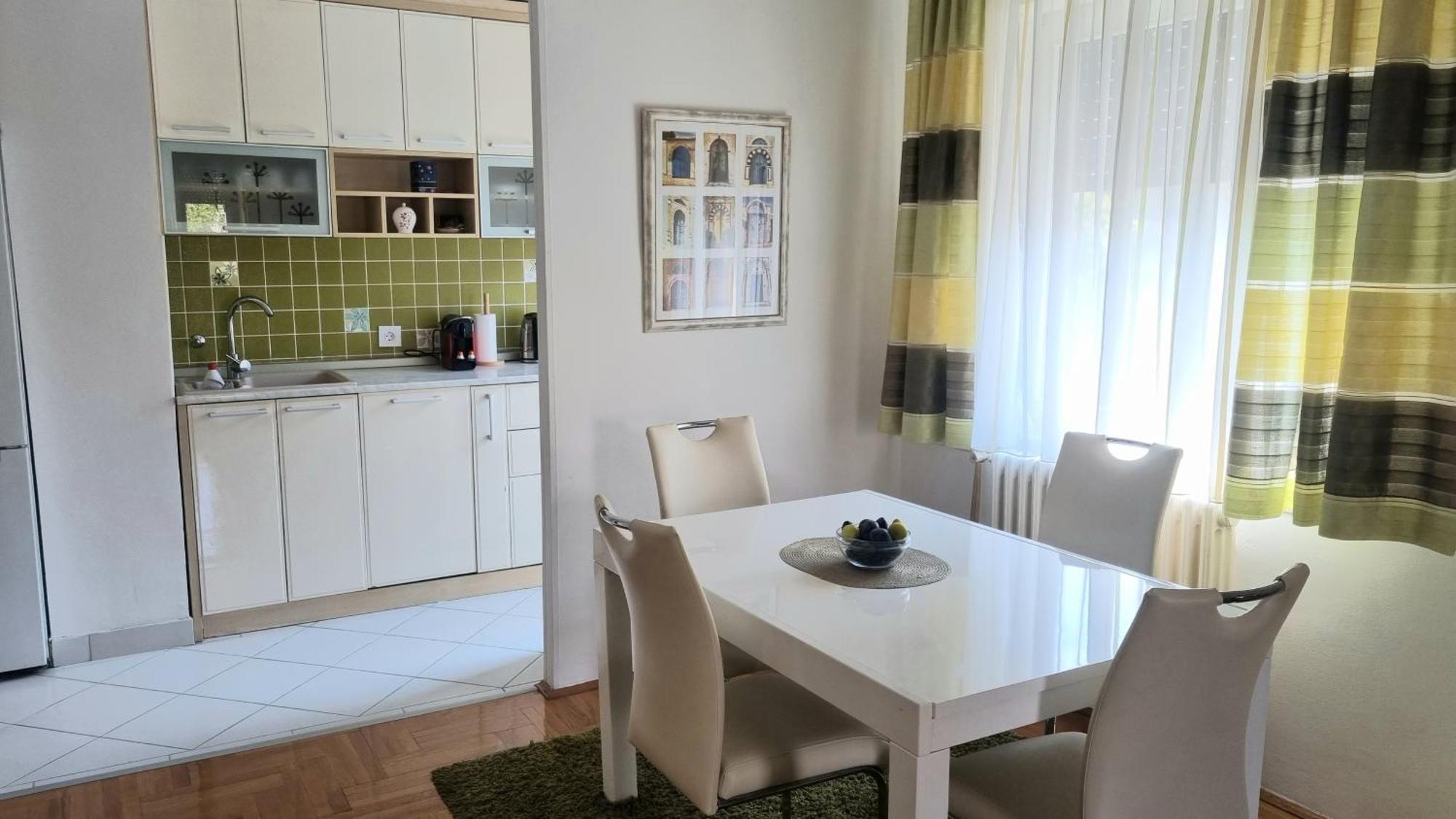 Apartment 123 60m2 With Garage *
